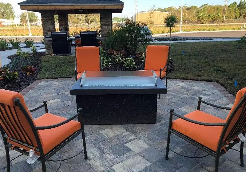 Hotelli Staybridge Suites Lakeland West