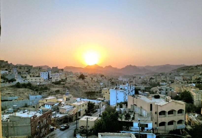 مُتل Orient Gate