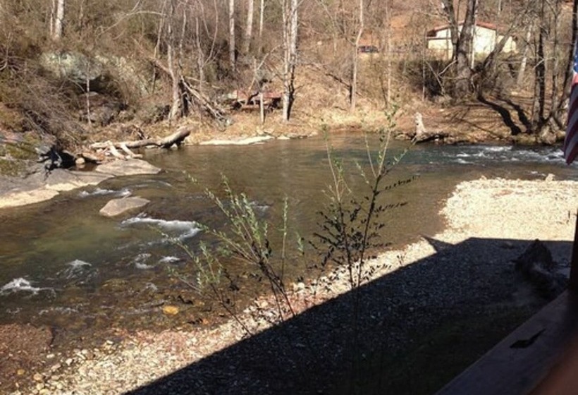 Qualla Cabins And Motel Cherokee Near Casino