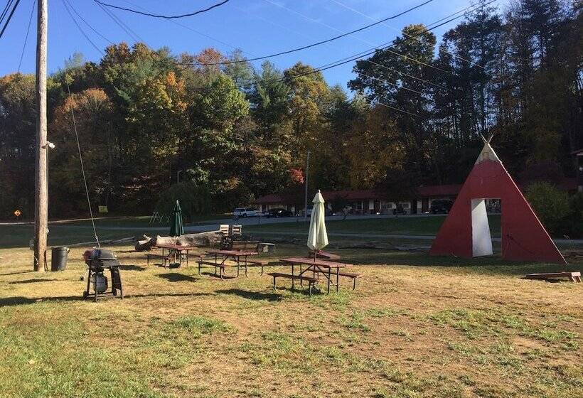 Qualla Cabins And Motel Cherokee Near Casino