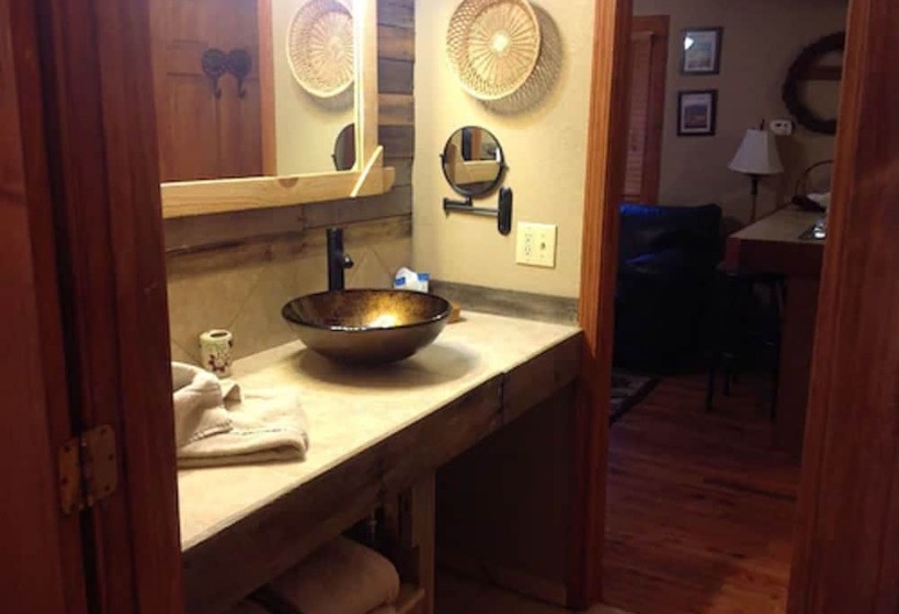 Qualla Cabins And Motel Cherokee Near Casino