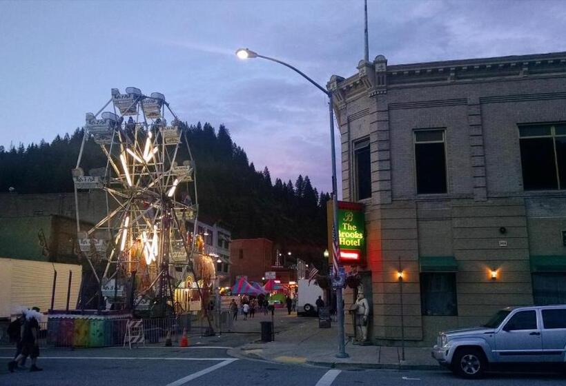 The Brooks Hotel Restaurant And Lounge