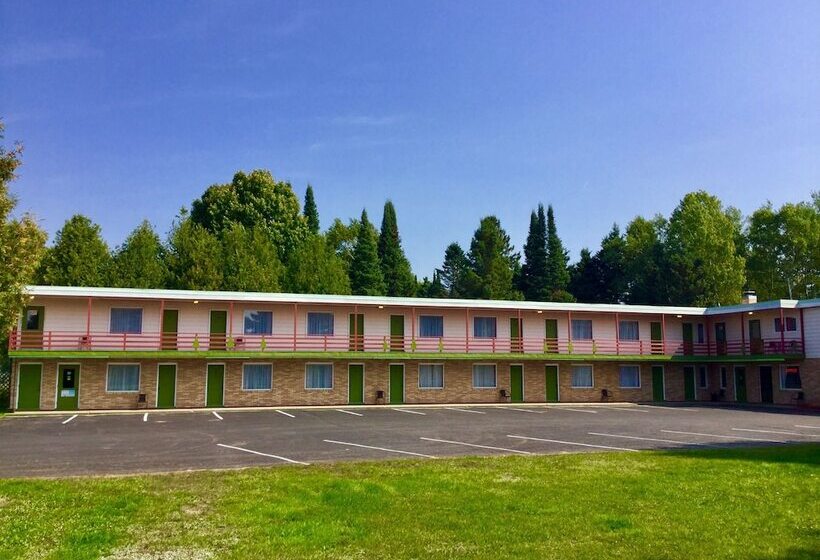 Cedars Motel