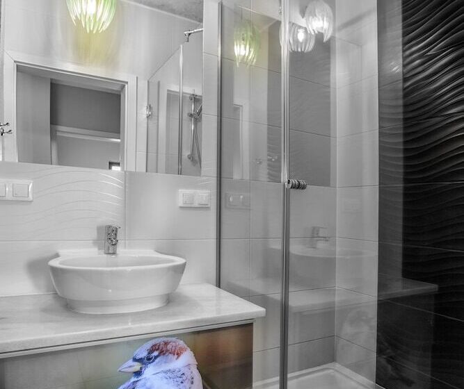 هتل Apartamenty Aparts