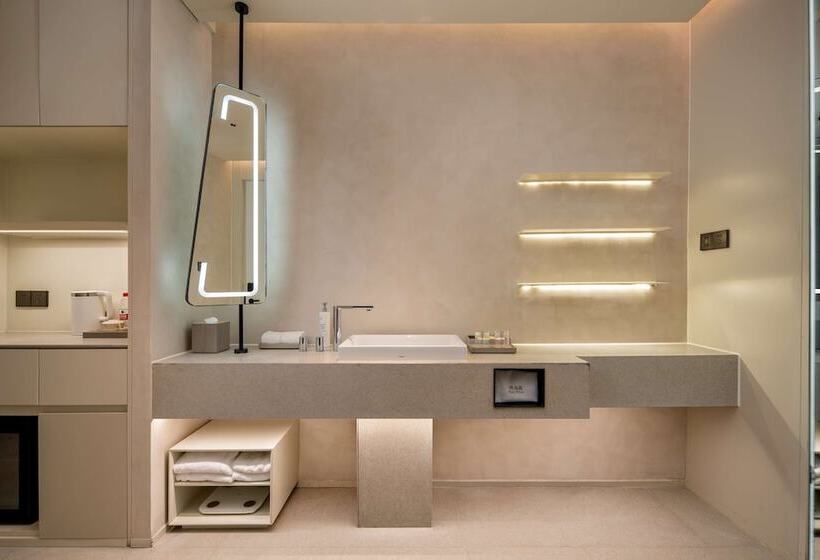 هتل Hilton Garden Inn Nanjing Hexi Olympic Sports Center