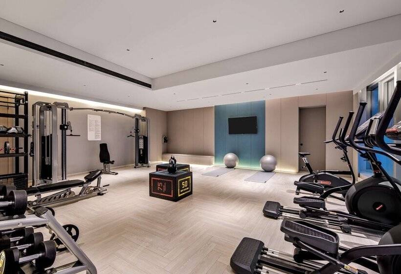 هتل Hilton Garden Inn Nanjing Hexi Olympic Sports Center