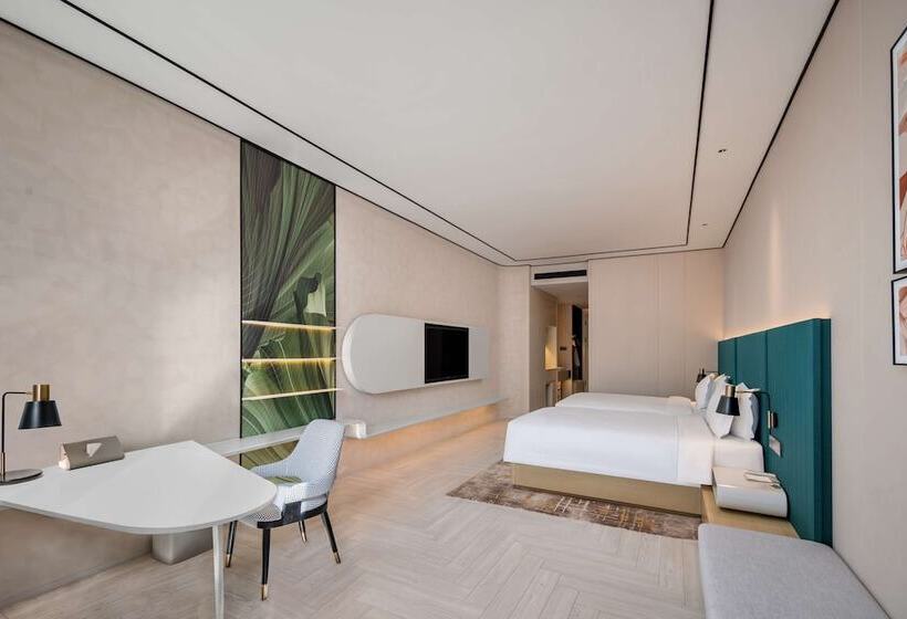 هتل Hilton Garden Inn Nanjing Hexi Olympic Sports Center