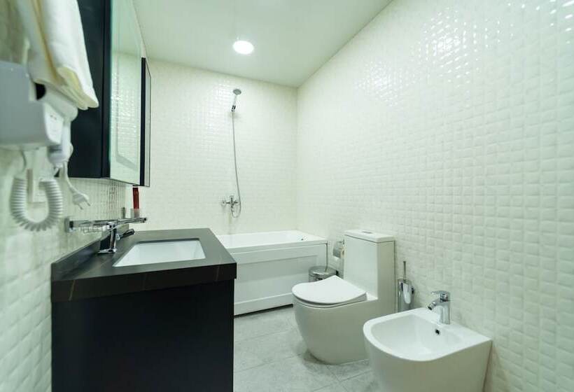 هتل Nuovo Boutique