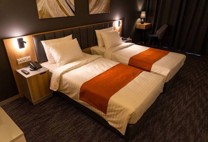 هتل Nuovo Boutique