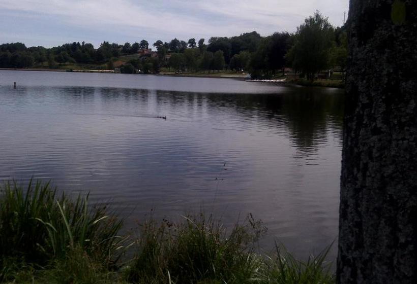 ベッドアンドブレックファースト Chalet Du Lac