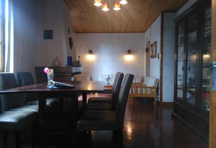 ベッドアンドブレックファースト Chalet Du Lac