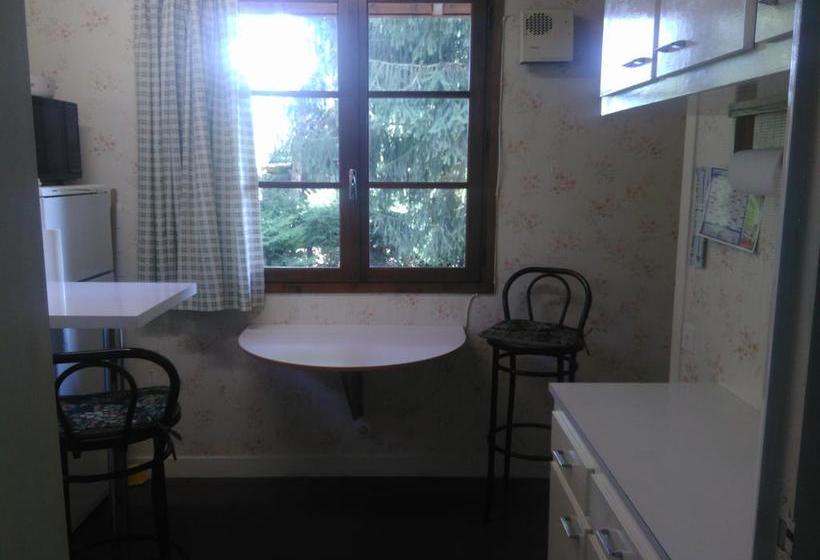 ベッドアンドブレックファースト Chalet Du Lac