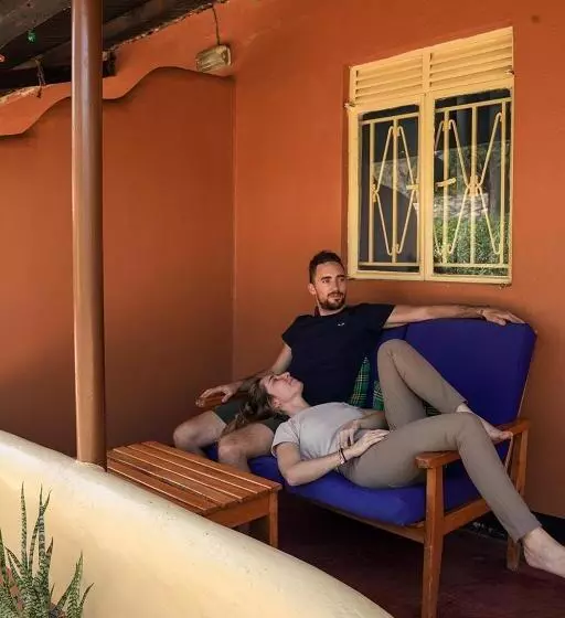 تختخواب و صبحانه Kara Tunga Safari Camp