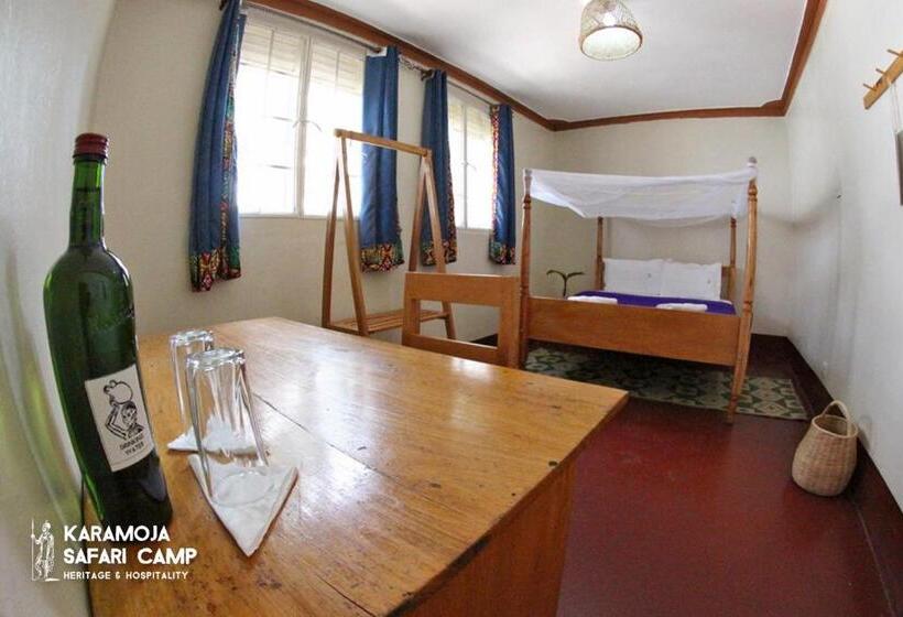 تختخواب و صبحانه Kara Tunga Safari Camp