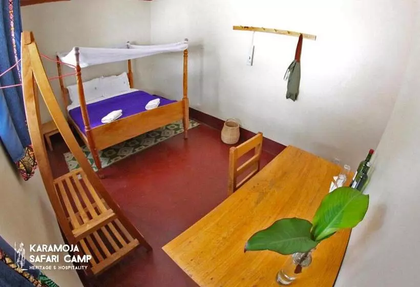 تختخواب و صبحانه Kara Tunga Safari Camp
