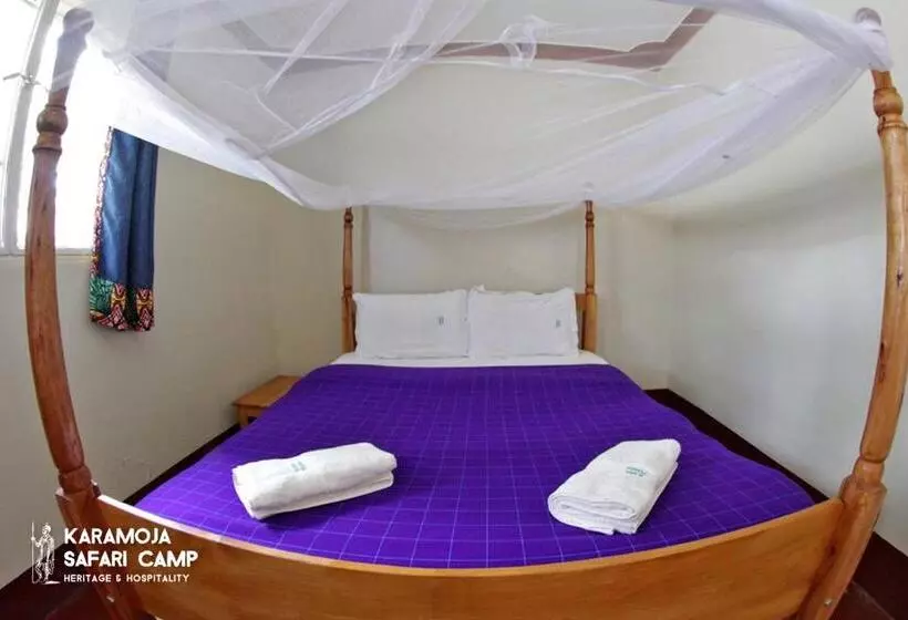 تختخواب و صبحانه Kara Tunga Safari Camp