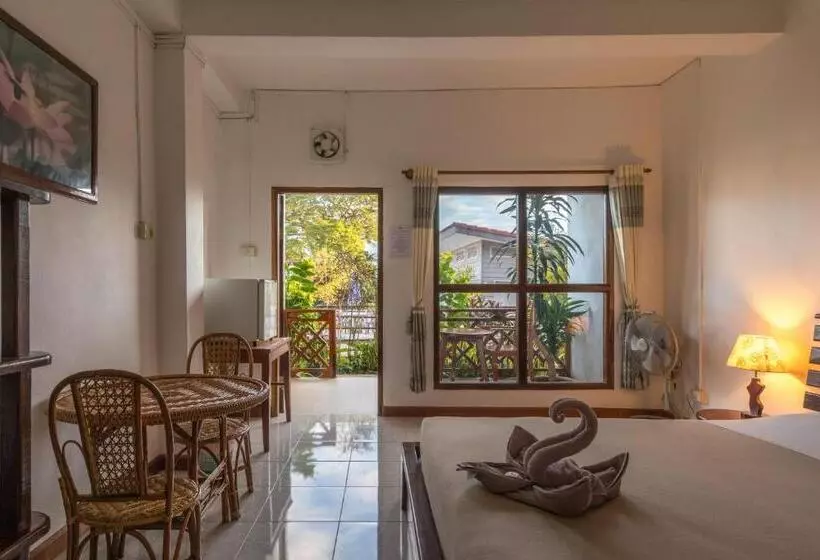 Hotelli Baba Guesthouse