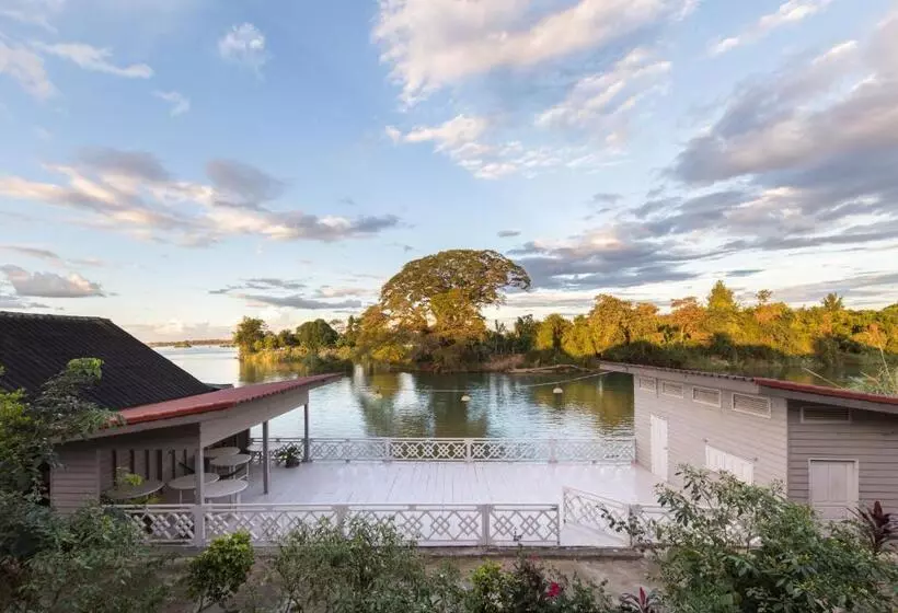 Hotelli Baba Guesthouse