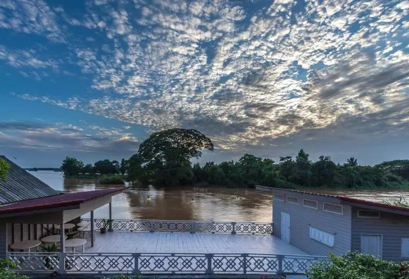 Hotelli Baba Guesthouse