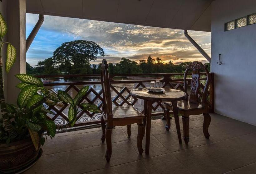 酒店 Baba Guesthouse