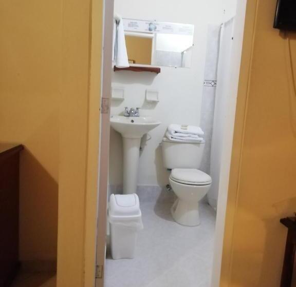 هتل Balcones Del Parque Jardin