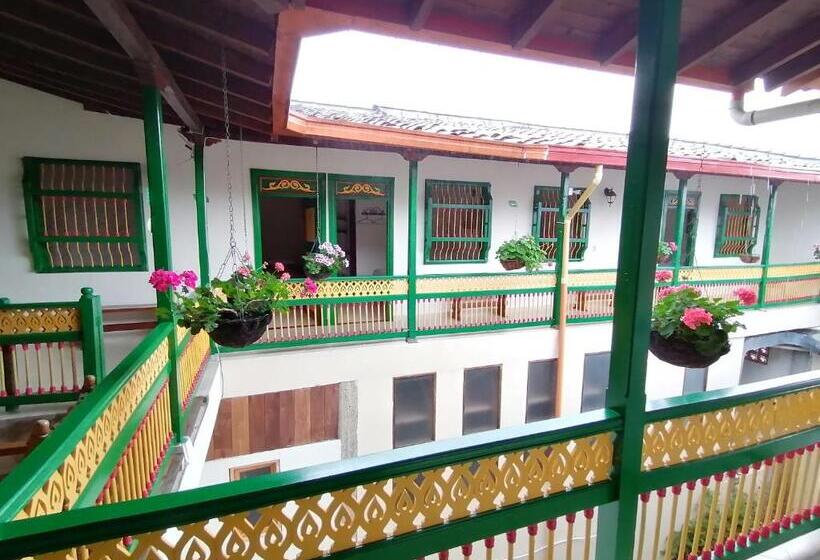 هتل Balcones Del Parque Jardin