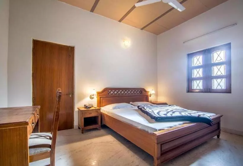 Hotelli Bhakti Dhama