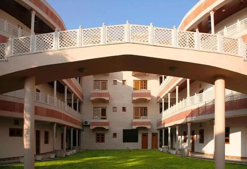 Hotelli Bhakti Dhama