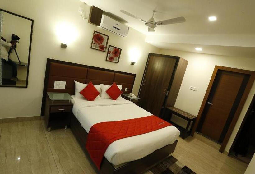 هتل D Breeze Suites