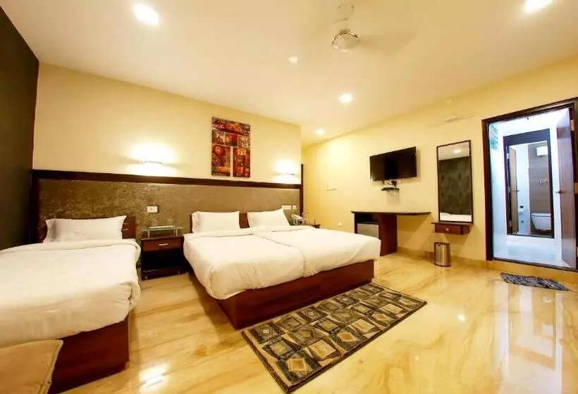 هتل D Breeze Suites