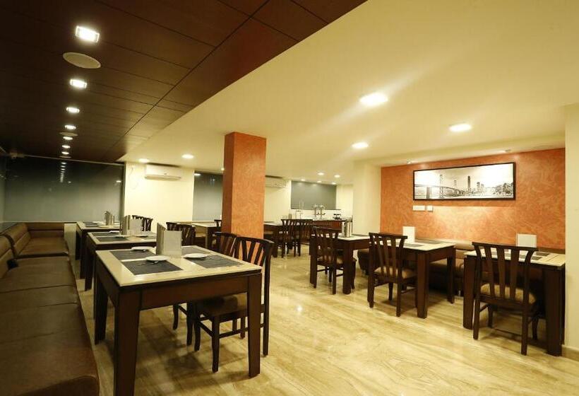 هتل D Breeze Suites