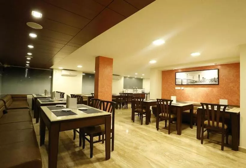 هتل D Breeze Suites