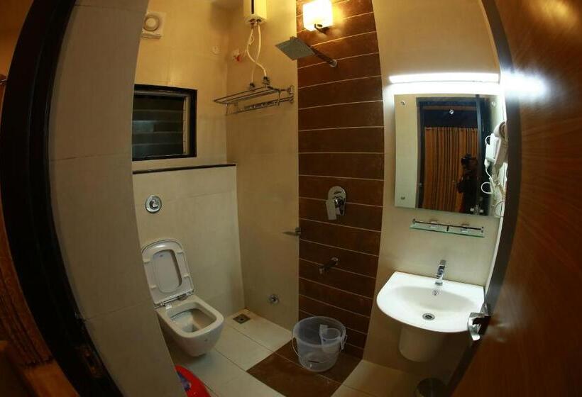 هتل D Breeze Suites