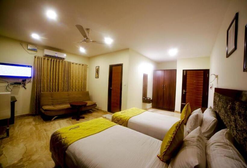 هتل D Breeze Suites