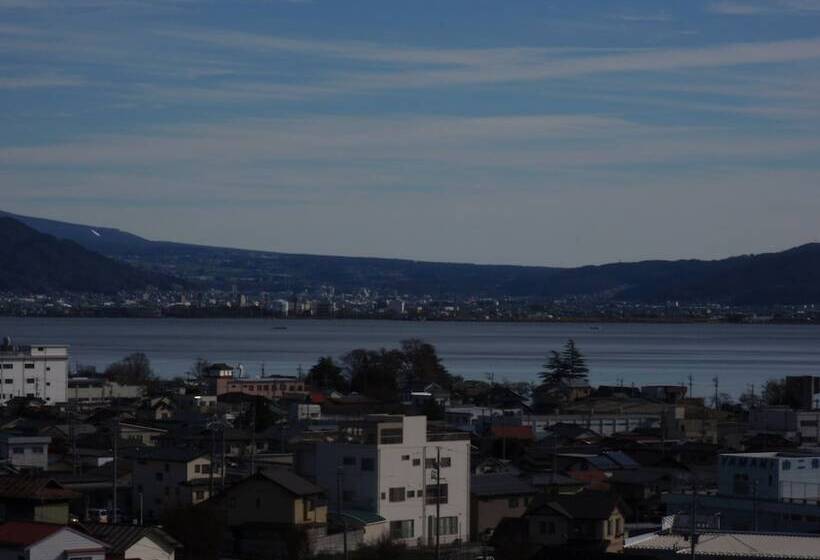 Отель Crown Hills Okaya