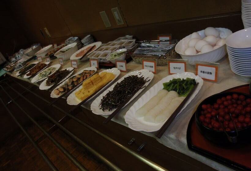 Отель Crown Hills Okaya