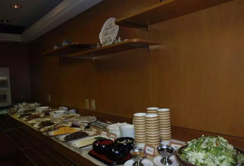 Hotelli Crown Hills Okaya