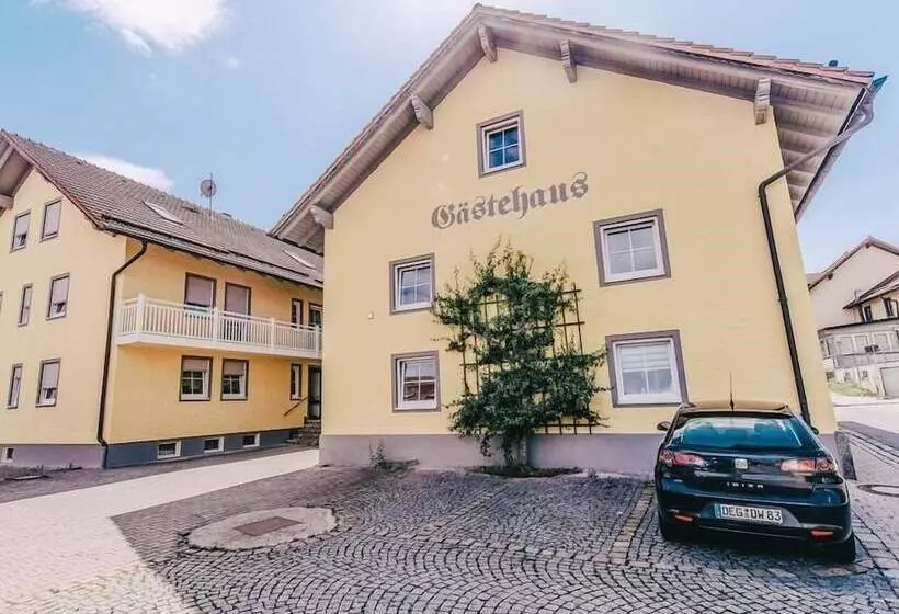 ホテル Gasthof Metzgerei Linsmeier