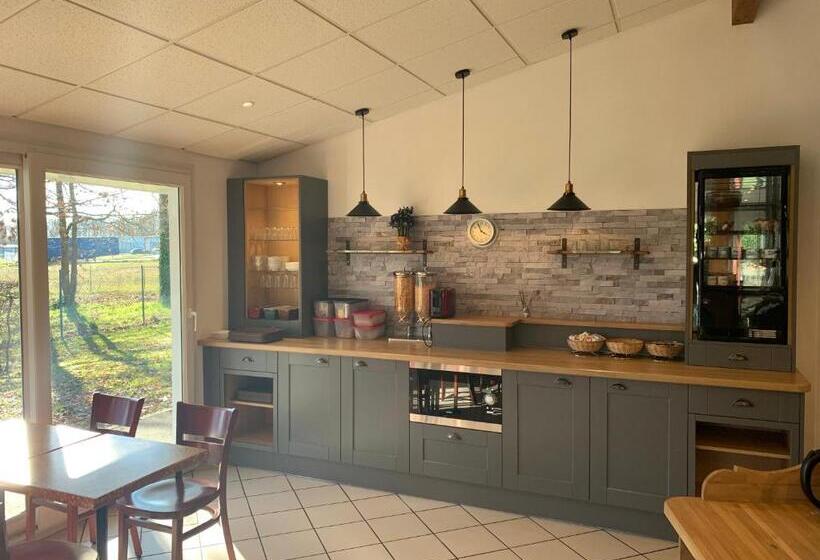 בית מלון כפרי Mape