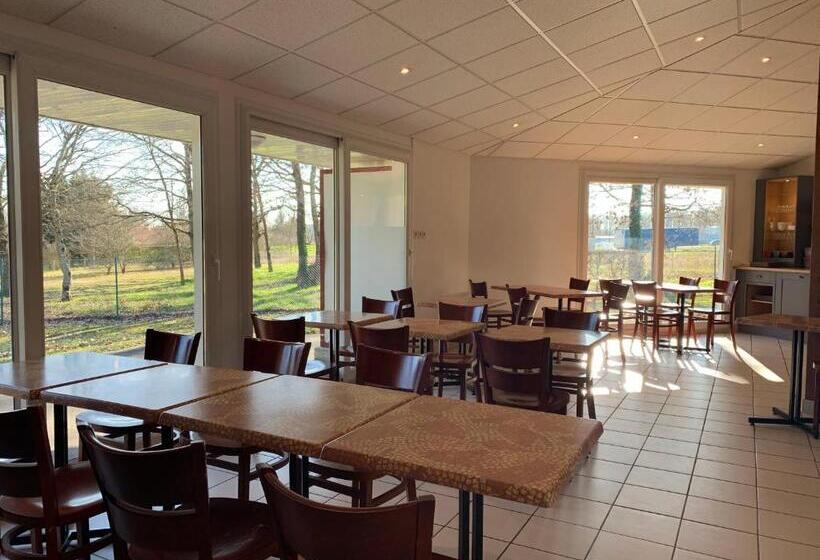 בית מלון כפרי Mape