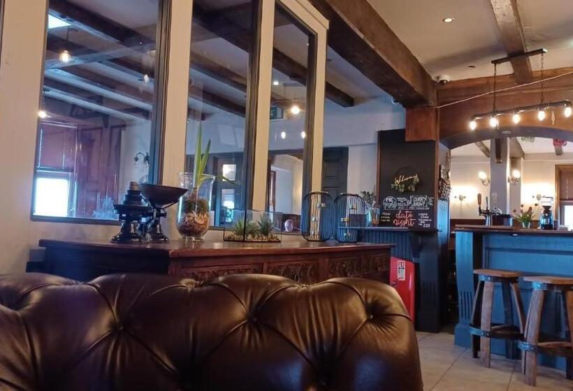 Hotel The Renishaw Rooms