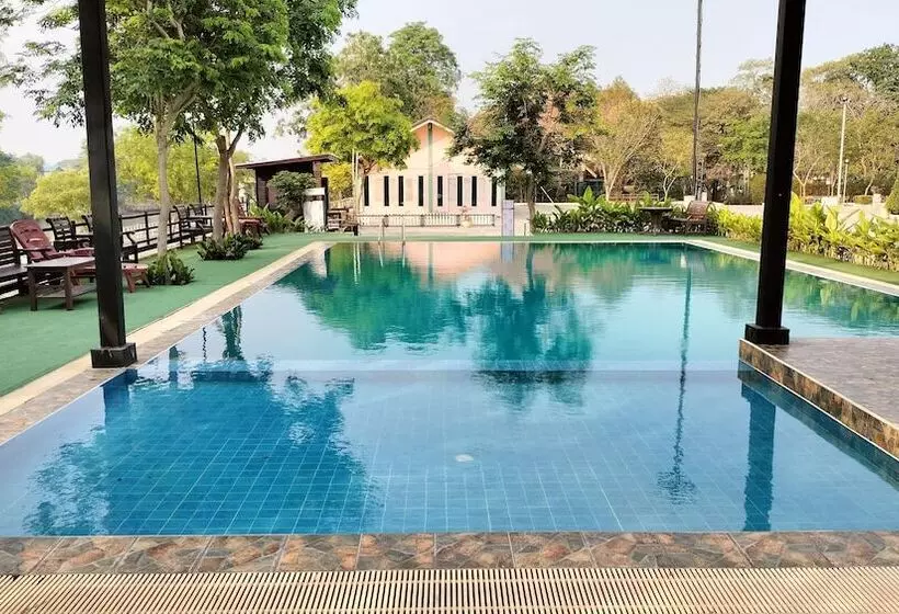 ホテル Toh Buk Seng Ayutthaya
