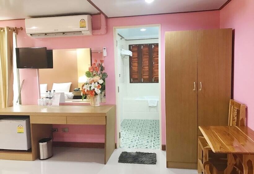 فندق Toh Buk Seng Ayutthaya