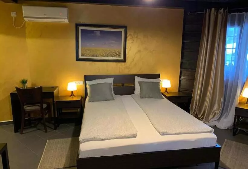 Motel Stari Hrast