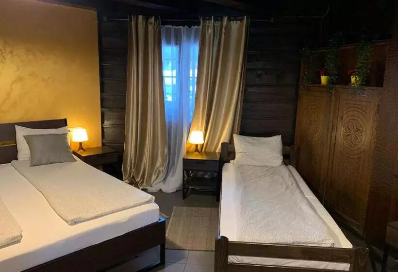 Motel Stari Hrast
