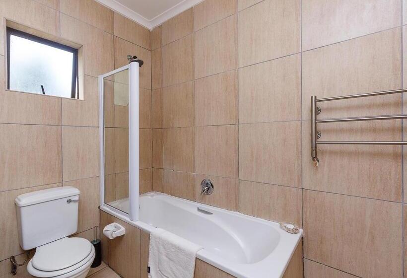 My Den Beachfront B&b And Self Catering