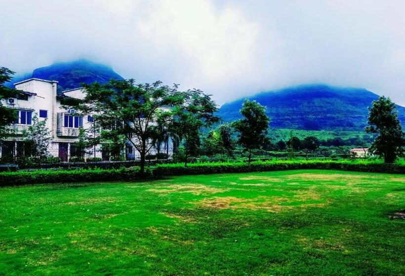 منتجع Dew Drops Boutique Retreat