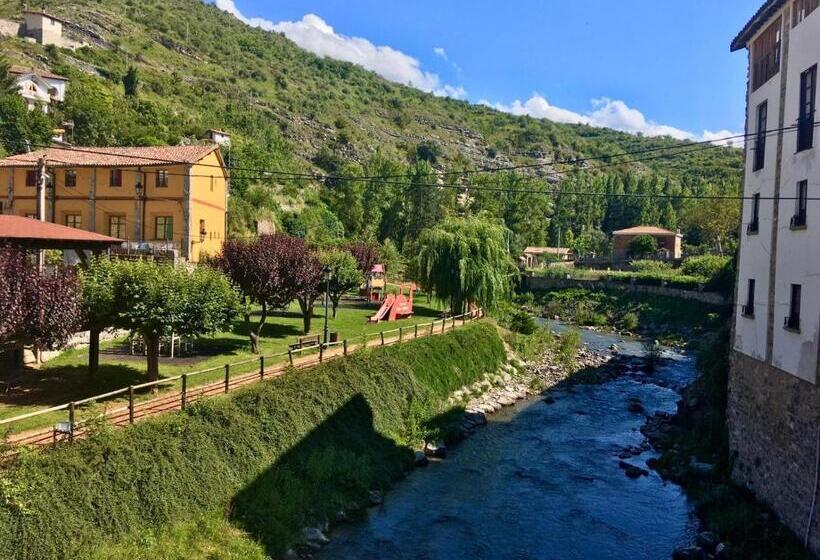 Общежитие Las Huellas De Cameros