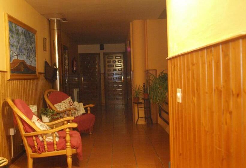 Общежитие Las Huellas De Cameros