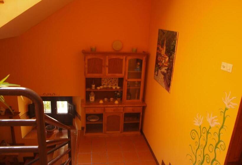 Общежитие Las Huellas De Cameros